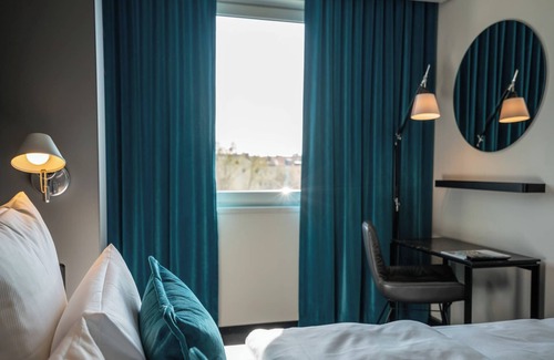 Kreuzberg Hotel | Motel One Berlin Mitte