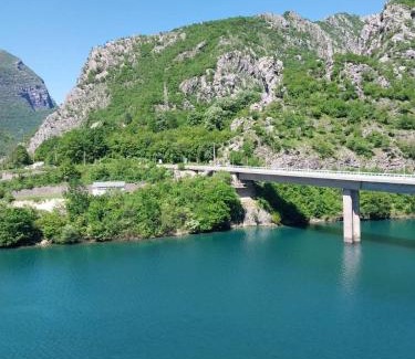 Mostar Hotel | Motel & Restoran "VIDIKOVAC"