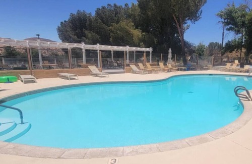 Jacumba RV Rental | Motel Room 10 Unwind in Nature: Comfortable Rooms Amidst Anza-Borrego Desert