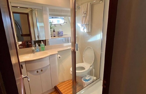 West 1st Street Boat Rental | Motor Yacht Indulgence- Ever dream of a Yachting Lifestyle? Cruises included!