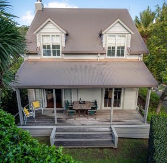 Russell House | Mototui Cottage 2 or 3 Bedroom - Russell Cottages