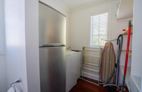 Russell House | Mototui Cottage 2 or 3 Bedroom - Russell Cottages