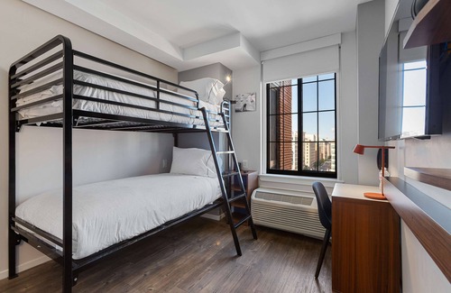 Chinatown Hotel | Motto by Hilton Washington DC City Center