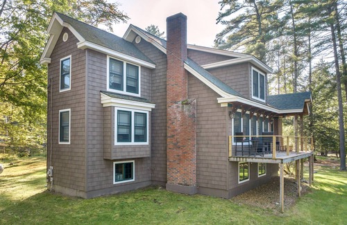 Moultonborough House | Moultonborough home with guest apartment sleeps 14 near Long Island Beach