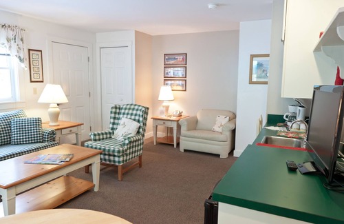 Lincolnville Hotel | Mount Battie Inn