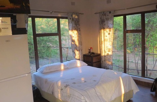 Chaledzela Cabin | Mount Hermon Safari Cottages