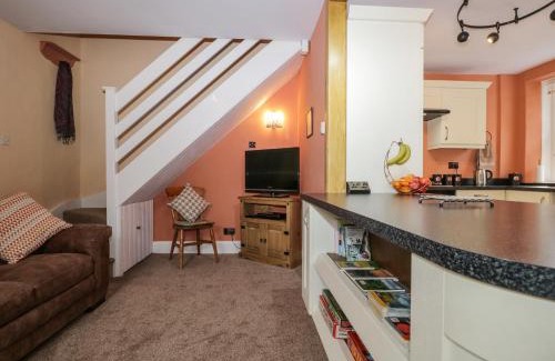 Lindale House | Mount Pleasant Cottage