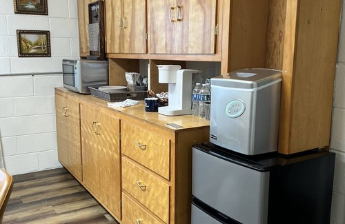 Weed Apartment | Mount Shasta private Guest Suite at a clean & peaceful Campground