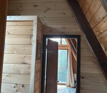 West Dover Ski Chalet | Mount Snow A Frame with Jacuzzi