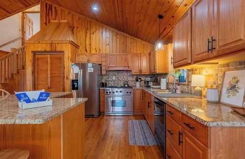 Ironto Cabin | Mount Tabor Hideaway
