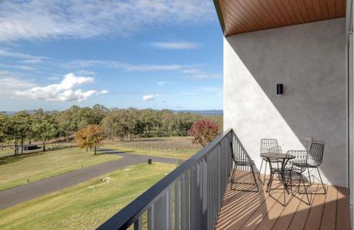 Mount View Apartment | Mount View Estate One Bedroom Country Stay The Wisteria Escape