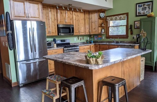 Bent Creek House | Mountain Adventure House