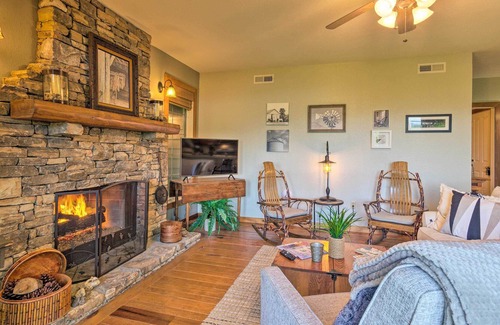 Mountain Air Condo | Mountain Air Condo w/ Deck & Views, Pets Welcome!