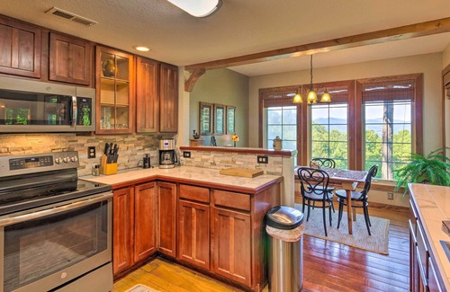 Mountain Air Condo | Mountain Air Condo w/ Deck & Views, Pets Welcome!