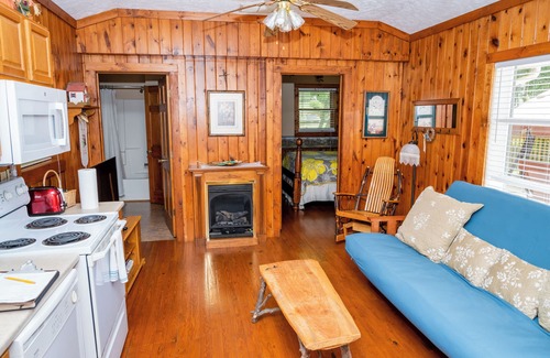 Clayton Hotel | Mountain Aire Cottages, Inn, & Glamping