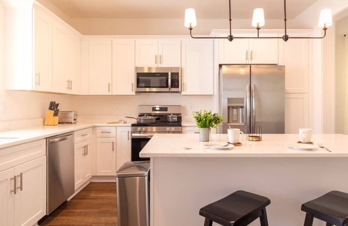 Cashiers Cabin | Mountain Breeze Cottage (Short walk to Waterfall!)