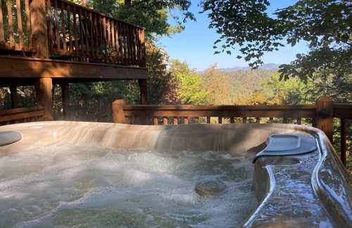 Ferguson Cabin | Mountain Cabin,Fireplace, Pet-Friendly,Grill,Deck