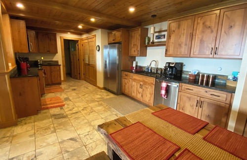 Brevard Apartment | Mountain Cabin in Brevard, Private Apartment, Incredible Views, Close to town.