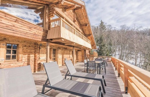 Le Planellet Ski Chalet | Mountain chalet for 12 people with 360° view of the Mont Blanc massif