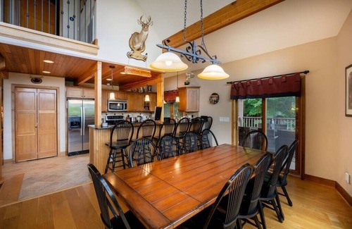 Robbinsville Ski Chalet | ★ Mountain Chalet Getaway with Breathtaking View★