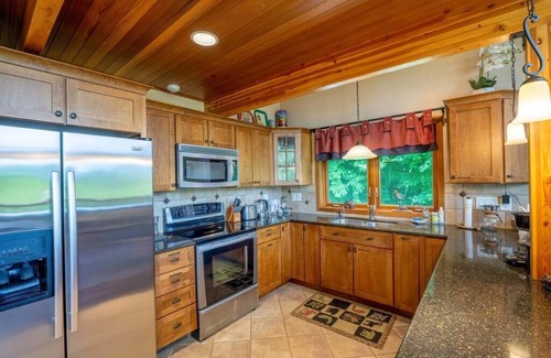 Robbinsville Ski Chalet | ★ Mountain Chalet Getaway with Breathtaking View★