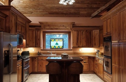 Dubois Ski Chalet | Mountain Chalet Retreat at Wyoming Parks Intersection - Dubois, WY