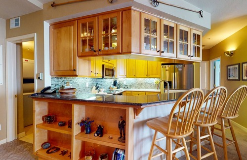 Steamboat Springs Condo | Mountain chalet w/winter shuttle & shared fitness, pool, hot tub, & more!