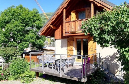 Valloire Ski Chalet | Mountain chalet with garden and terrace Valloire Galibier center