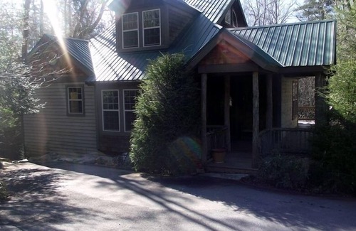 Lake Toxaway Cottage | Mountain Cottage Getaway in Catatoga Private Community.