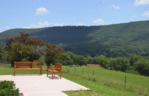 Chickamauga Cottage | Mountain Cove Farms Resort