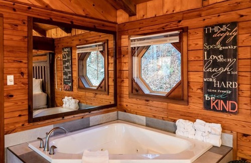 Ponca Condo | Mountain Ecstasy - Romantic Cabin w/Beautiful View