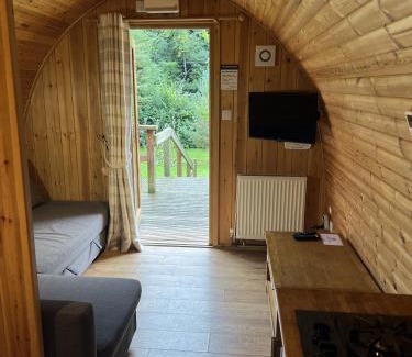 Marshbrook House | Mountain Edge Resort Mega pod 2 with Hot Tub