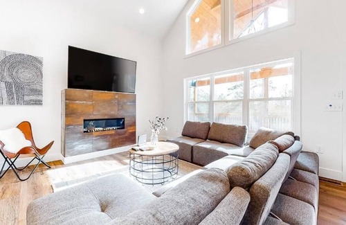 Blairsville House | Mountain Escape - OFF THE GRID "Union County, GA STR License # 021020"
