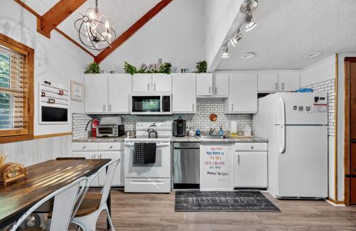 Basye House | Mountain Escape with Games & Stargazing cabin