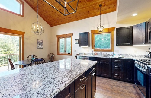 Conway House | Mountain getaway close to ponds, hiking & skiing perfect for outdoor enthusiasts