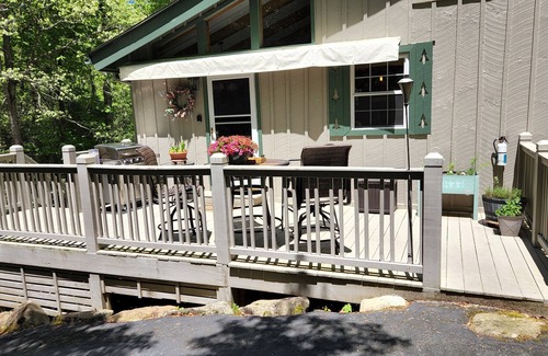 Lake Toxaway House | Mountain Getaway near Brevard and Cashiers, 4BR 3 Bath