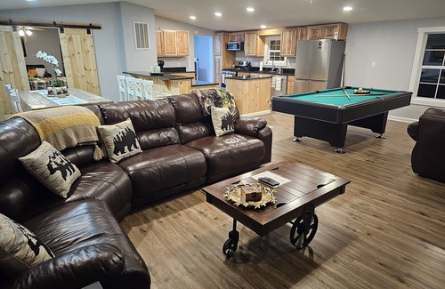Bakersville House | Mountain Getaway