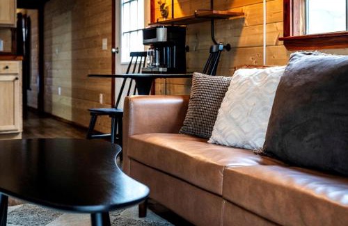 Hayesville House | Mountain Glamping Cabin in Hayesville, North Carolina near the Appalachian Trail