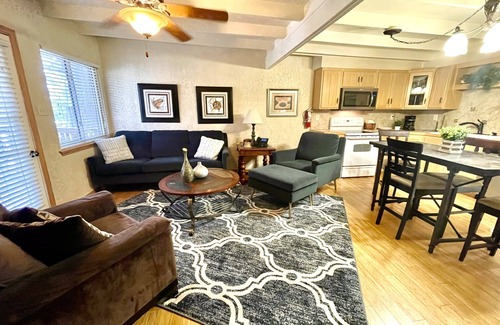 Mount Ida Cottage | Mountain Harbor Lodge cottage on Lake Ouachita by RedAwning