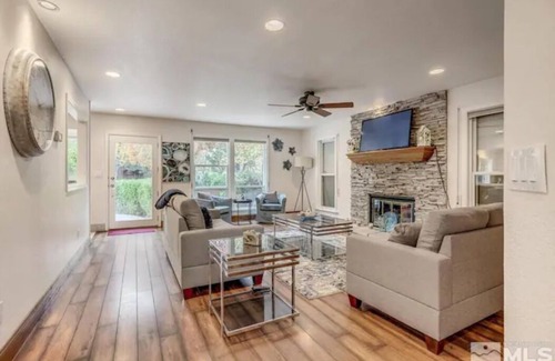 Verdi House | Mountain Hideaway-5 Beds-Perfect for Group Retreat