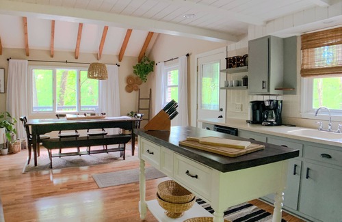 Bushkill House | Mountain home close to hiking trails and waterfalls
