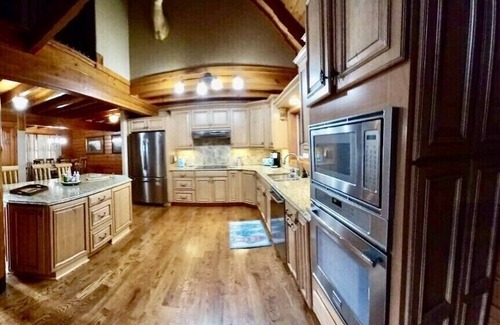 Cotter Cabin | Mountain Home overlooking the White River, Boston Mountains & Valley.