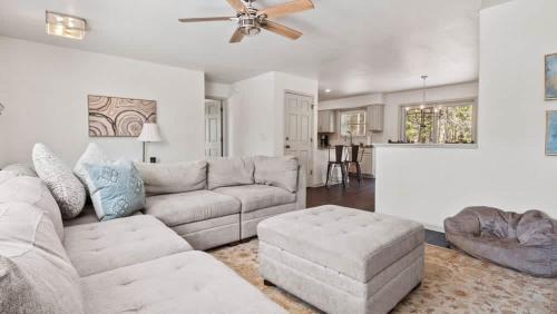 Leadville North House | Mountain Home with Amazing Views and Hot Tub