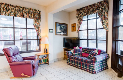 Gatlinburg Hotel | Mountain House Inn