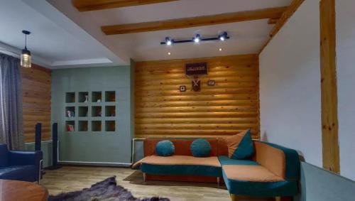 Medeu District House | Mountain house on the Kamensky Plateau