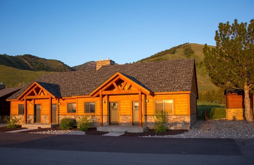 Afton Condo | Mountain Inn - 1 bedroom condo