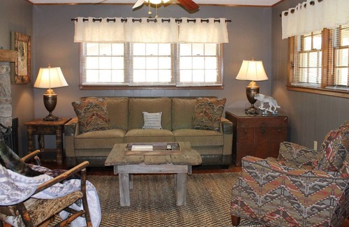 Valley Creek Run Cabin | MOUNTAIN JOY COTTAGES #2 - WOLF