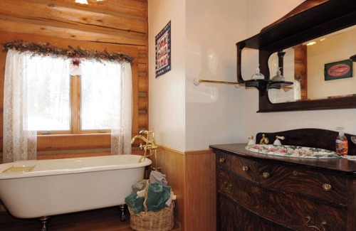 Georgetown Cabin | Mountain Lake Lodge - Scenic, Spacious, and Cozy