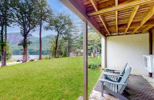 Sapphire Apartment | Mountain Lea Hideaway
