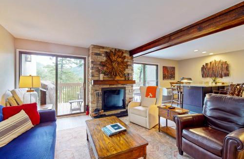 Sapphire Apartment | Mountain Lea Hideaway